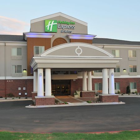 Holiday Inn Express & Suites Clinton By Ihg Dış mekan fotoğraf