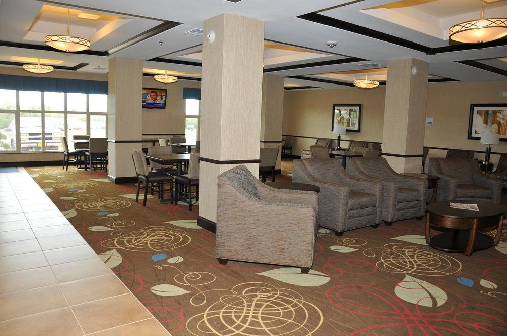Holiday Inn Express & Suites Clinton By Ihg Dış mekan fotoğraf