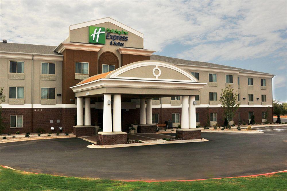 Holiday Inn Express & Suites Clinton By Ihg Dış mekan fotoğraf