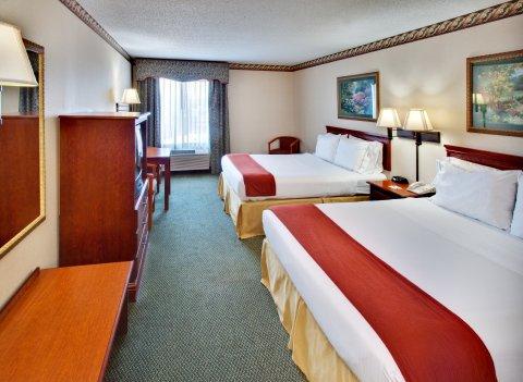 Holiday Inn Express & Suites Clinton By Ihg Dış mekan fotoğraf
